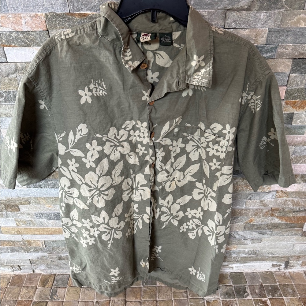Men’s Green Floral Button-Up Shirt